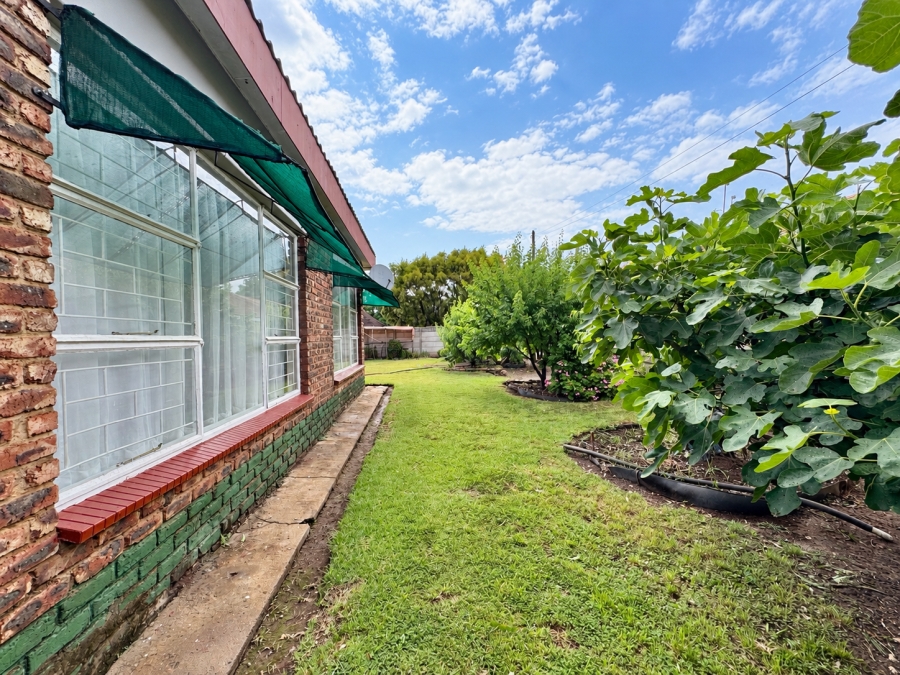 3 Bedroom Property for Sale in Potchefstroom North West